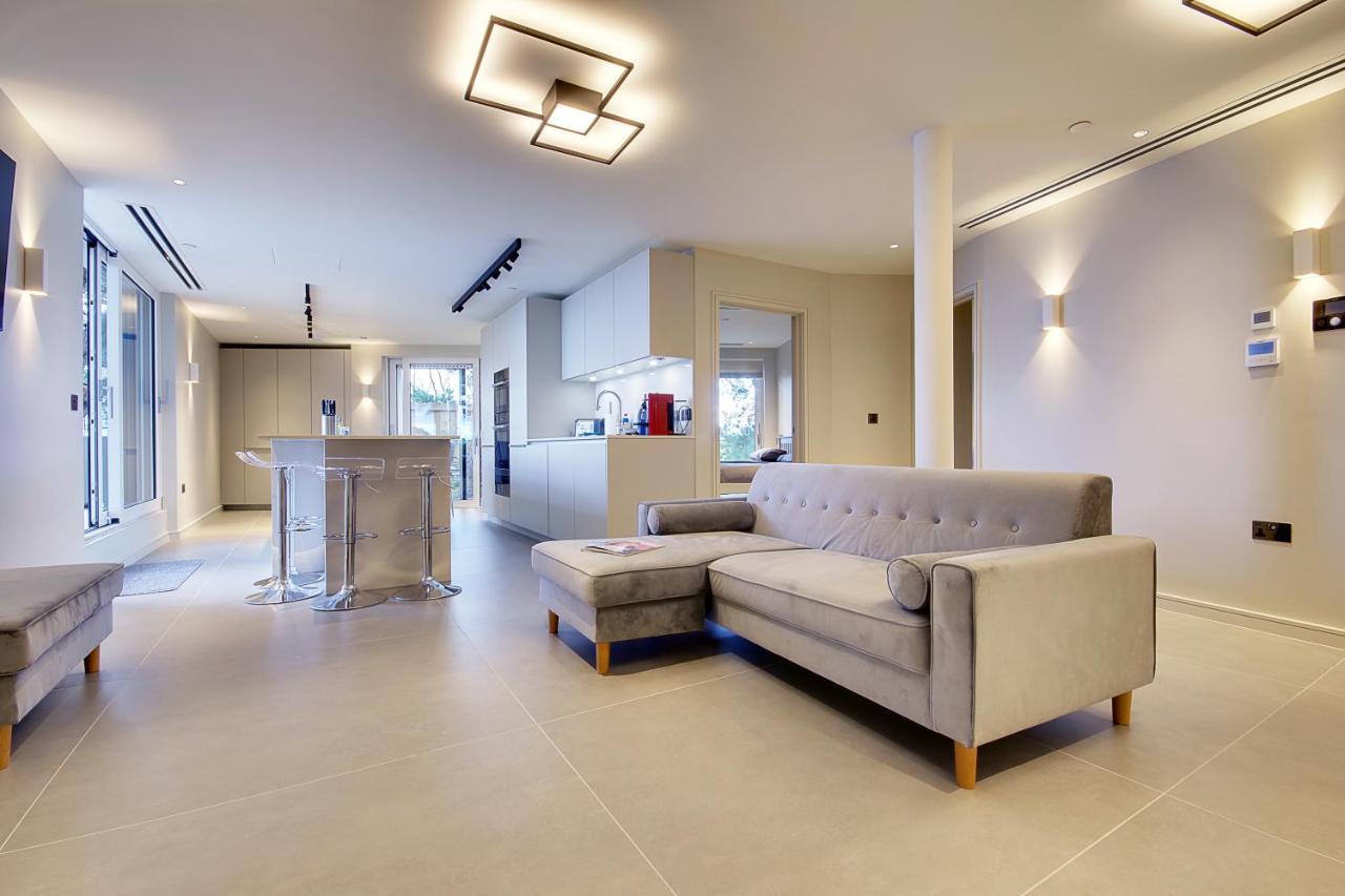 Canford CliffsLuxury 3 Bed Flat With Large Terrace, Sea Views And Hot Tub公寓 外观 照片