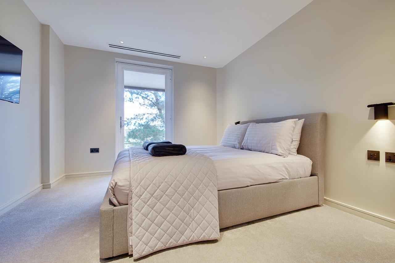 Canford CliffsLuxury 3 Bed Flat With Large Terrace, Sea Views And Hot Tub公寓 外观 照片