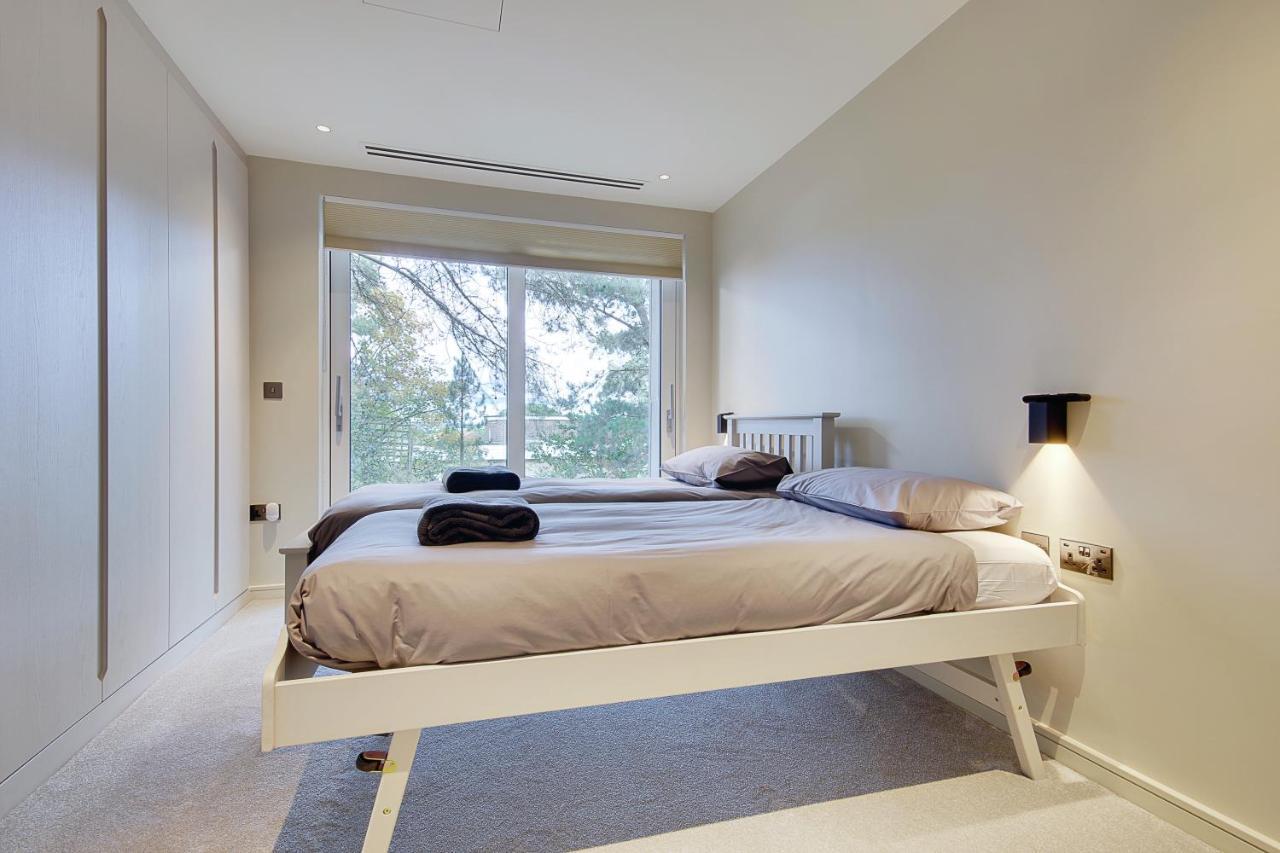 Canford CliffsLuxury 3 Bed Flat With Large Terrace, Sea Views And Hot Tub公寓 外观 照片